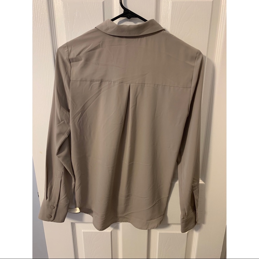 Button down shirt - Picture 2 of 5